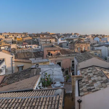 Aparthotel La Dimora Di San Nicola 4*