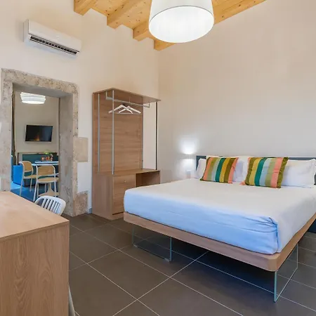 La Dimora Di San Nicola Aparthotel 4*