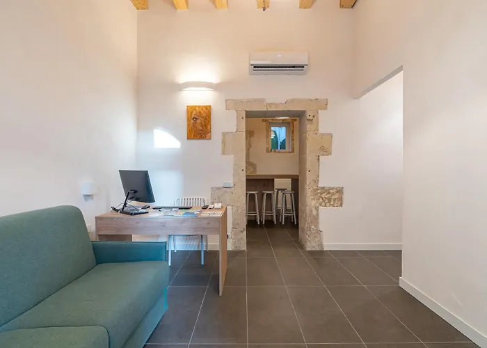 Aparthotel La Dimora Di San Nicola 4*