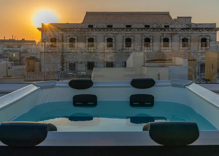 Aparthotel La Dimora Di San Nicola 4*